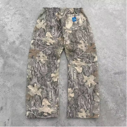 Baggy camo jogging pants for men and women