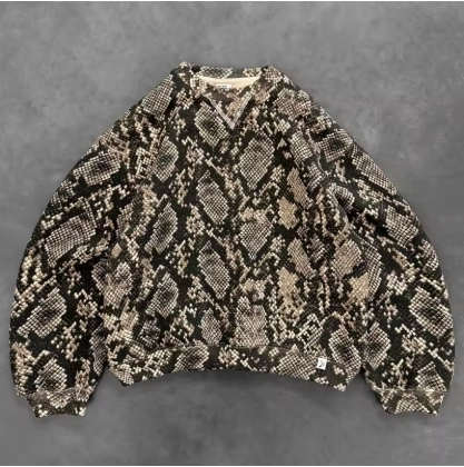 Camo pattern sweatshirt and jogging set for men and women